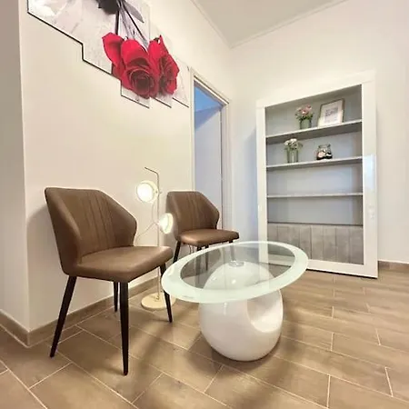 Sweet House A - Tor Vergata Metro C Apartment *