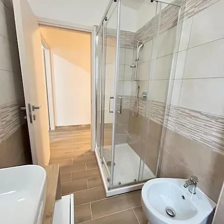 Appartamento Sweet House A - Tor Vergata Metro C Roma