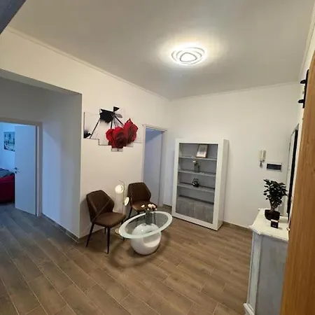 Sweet House A - Tor Vergata Metro C Apartment *